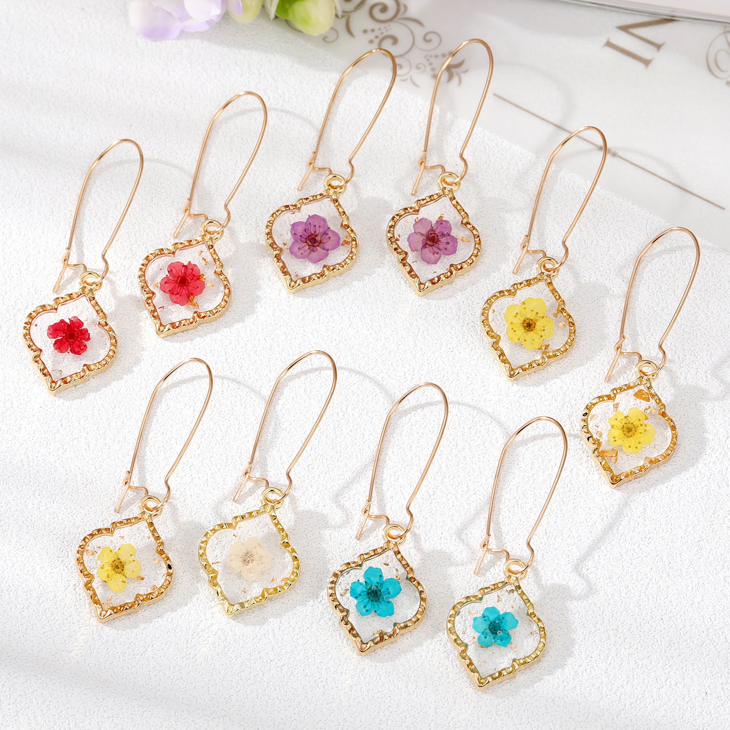 Women'S Simple Style Flowers Alloy Resin Earrings Epoxy Earrings